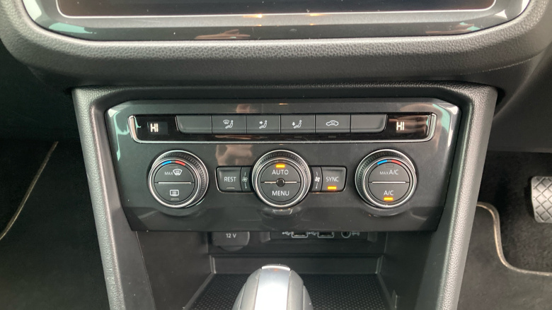 Volkswagen Tiguan 1.5 TSi EVO 150 Match 5dr DSG Petrol Estate